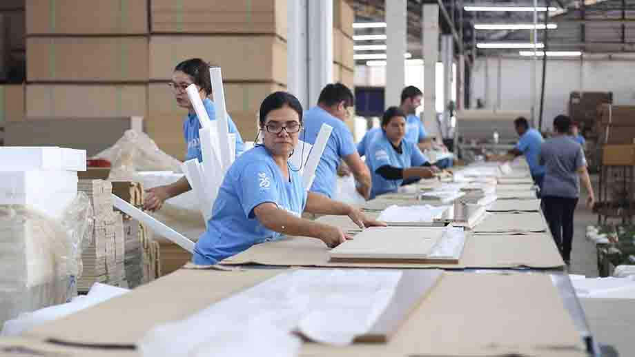 Mercado de trabalho está aquecido, mas há um descompasso entre competências necessárias e perfis profissionais disponíveis. (Crédito das fotos: Gelson Bampi)